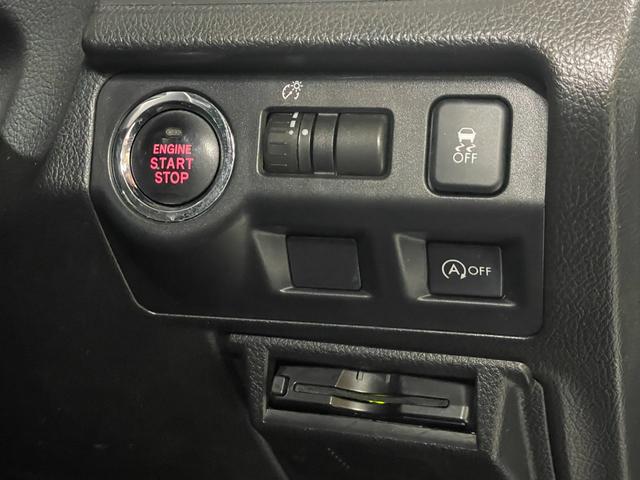 ＸＶ ２．０ｉ－Ｌ　アイサイト　衝突軽減ブレーキ・レーンアシスト・スマートキー・スペアキー・ルーフキャリー・ナビ・バックモニター・Ｂｌｕｅｔｏｏｔｈ・オートライト・電動格納ミラー・クルーズコントロール・ステアリングリモコン・ＥＴＣ（8枚目）