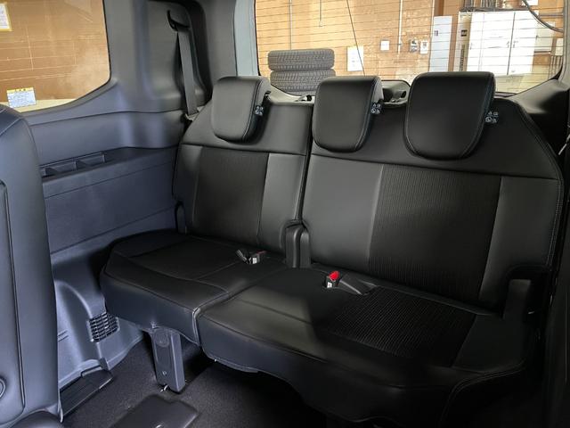 ステップワゴン ｅ：ＨＥＶスパーダ　登録済未使用車・ホンダセンシング・マルチビューカメラシステム対応・スペアキー・両側パワースライドドア・前席シートヒーター・パワーバックドア・後席シートバックテーブル・ＬＥＤヘッドライト（39枚目）
