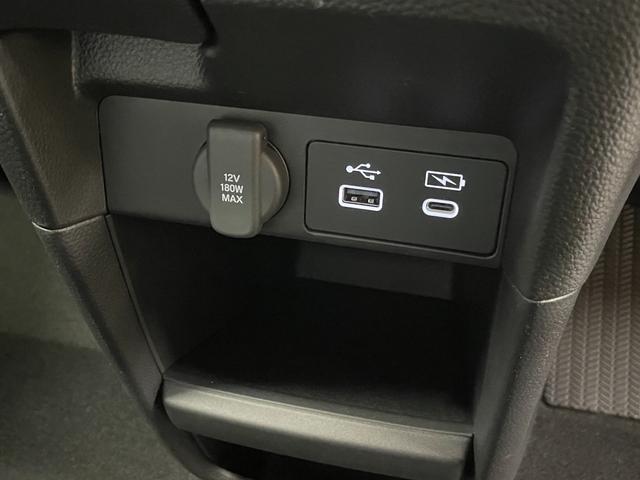 ステップワゴン ｅ：ＨＥＶスパーダ　登録済未使用車・ホンダセンシング・マルチビューカメラシステム対応・スペアキー・両側パワースライドドア・前席シートヒーター・パワーバックドア・後席シートバックテーブル・ＬＥＤヘッドライト・オットマン（24枚目）