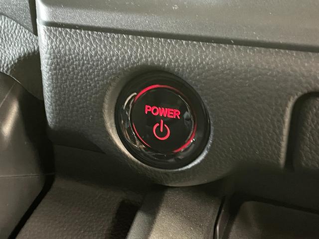 ステップワゴン ｅ：ＨＥＶスパーダ　登録済未使用車・ホンダセンシング・マルチビューカメラシステム対応・スペアキー・両側パワースライドドア・前席シートヒーター・パワーバックドア・後席シートバックテーブル・ＬＥＤヘッドライト・オットマン（25枚目）