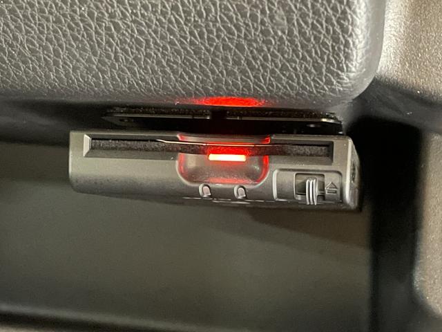 デイズ ハイウェイスター　Ｘ　純正ナビ（ＭＭ３１８Ｄ－Ｗ）・アラウンドビューモニター・スマートキー・エマージェンシーブレーキ・ＨＩＤライト・Ｂｌｕｅｔｏｏｔｈ・フルセグＴＶ・オートライト・電動格納ミラー・レーンアシスト・ＥＴＣ（10枚目）