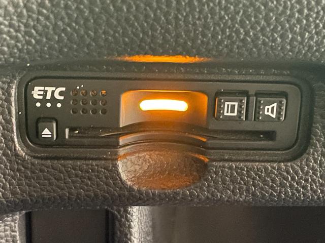 Ｎ－ＢＯＸカスタム Ｇ・Ｌホンダセンシング　社外ナビ・充電用ＵＳＢソケット・バックモニター・スマートキー・スペアキー・ステアリングリモコン・ＥＴＣ・ＬＥＤヘッドライト・アダプティブクルーズコントロール・純正アルミホイール・オートライト（10枚目）