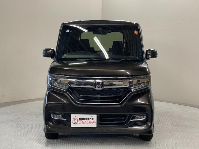 Ｎ－ＢＯＸカスタム Ｇ・Ｌホンダセンシング　社外ナビ・充電用ＵＳＢソケット・バックモニター・スマートキー・スペアキー・ステアリングリモコン・ＥＴＣ・ＬＥＤヘッドライト・アダプティブクルーズコントロール・純正アルミホイール・オートライト（11枚目）
