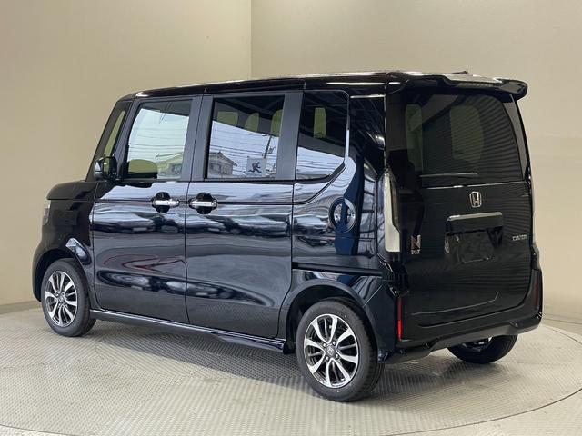 Ｎ－ＢＯＸカスタム ベースグレード　届出済未使用車・ホンダセンシング・スマートキー・スペアキー・シートヒーター・純正アルミホイール・電動パーキングブレーキ・アダプティブクルーズコントロール・ステアリングリモコン・ＬＥＤヘッドライト（11枚目）