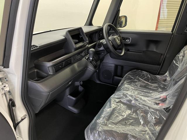 Ｎ－ＢＯＸカスタム ベースグレード　届出済未使用車・ホンダセンシング・スマートキー・スペアキー・シートヒーター・純正アルミホイール・電動パーキングブレーキ・アダプティブクルーズコントロール・ステアリングリモコン・ＬＥＤヘッドライト（13枚目）
