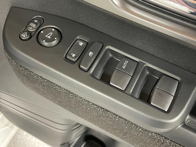 Ｎ－ＢＯＸカスタム ベースグレード　届出済未使用車・ホンダセンシング・スマートキー・スペアキー・シートヒーター・純正アルミホイール・電動パーキングブレーキ・アダプティブクルーズコントロール・ステアリングリモコン・ＬＥＤヘッドライト（24枚目）