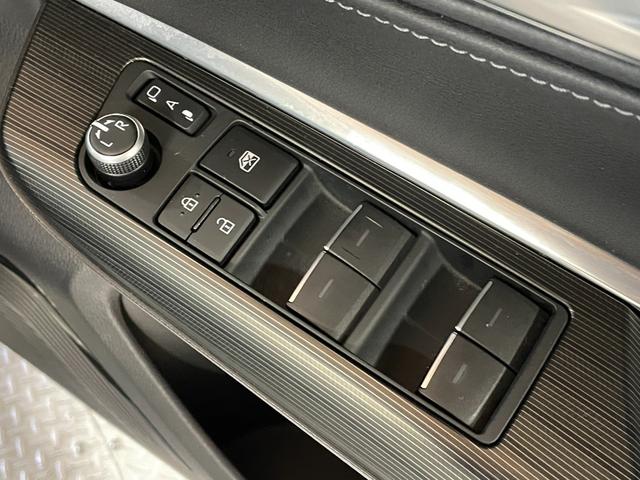 ハリアー Ｚ　純正１２．３型ディスプレイ　パノラマビューモニター　トヨタセーフティセンス　ＪＢＬプレミアムサウンド　ハーフレザーシート　パワーバックドア　ＢＳＭ　ＥＴＣ２．０　ＴＶキット　スペアキー　パワーシート（36枚目）