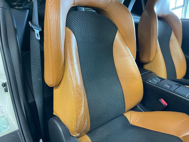 フェアレディＺ ロードスターバージョンＴ　電動本革シート　純正３連サブメーター　ＢＯＳＥサウンド　シートヒーター　革巻きステアリング　ＥＴＣ　ＨＩＤヘッドライト　ＳＳＲ１８インチホイール（37枚目）