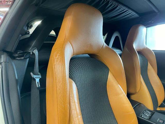 フェアレディＺ ロードスターバージョンＴ　電動本革シート　純正３連サブメーター　ＢＯＳＥサウンド　シートヒーター　革巻きステアリング　ＥＴＣ　ＨＩＤヘッドライト　ＳＳＲ１８インチホイール（38枚目）