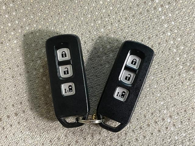 N-BOX G・Lパッケージ 衝突軽減ブレーキ スマートキー スペアキー 横滑り防止 片側パワースライドドア バックモニター 電動格納ミラー 後席シートバックテーブル(10枚目)