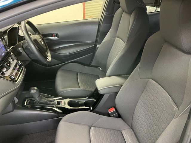 カローラスポーツ ハイブリッドG 純正ディスプレイオーディオ バックモニター トヨタセーフティセンス ETC LEDヘッドライト DVDデッキ レーダークルーズコントロール BSM リアクロストラフィックアラート(16枚目)