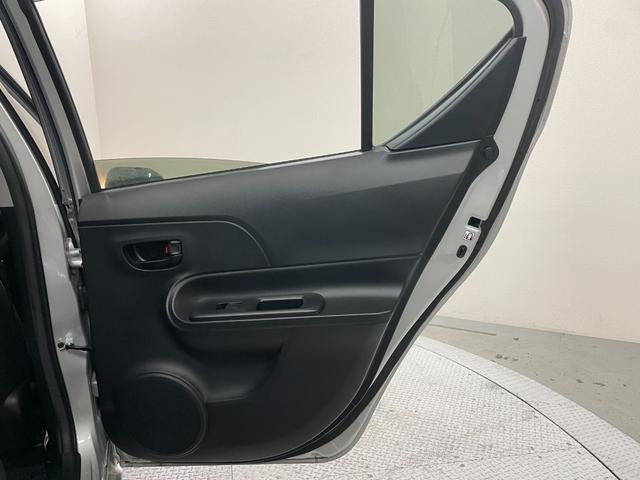 アクア Ｓ　スマートキー　純正ナビ（ＮＳＣＮ－Ｗ６８）　バックモニター　トヨタセーフティセンス　Ｂｌｕｅｔｏｏｔｈ　電動格納ミラー　オートライト　ステアリングリモコン　ＥＴＣ（41枚目）