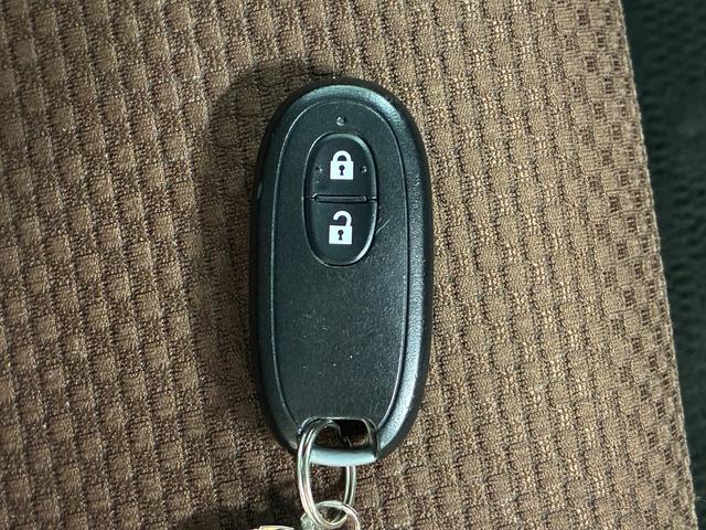 アルトラパン Ｇ　スマートキー　ＥＴＣ　純正ＣＤデッキ　電動格納ミラー（8枚目）