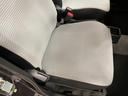 Ｌ　禁煙車・買取車両・運転席シートヒーター・キーレスエントリー・スペアキー・社外ナビ（ＭＤＶ－Ｄ３０３）・横滑り防止・ワンセグＴＶ（34枚目）