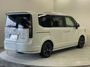 ｅ：ＨＥＶスパーダ　登録済未使用車・ホンダセンシング・マルチビューカメラシステム対応・スペアキー・両側パワースライドドア・前席シートヒーター・パワーバックドア・後席シートバックテーブル・ＬＥＤヘッドライト（9枚目）