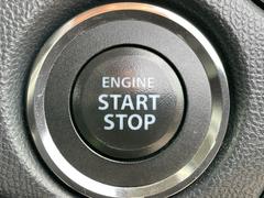 プッシュエンジンスタートシステム、エンジン始動・停止をワンタッチで行うことができます。 4