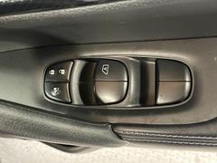 高速走行もスムーズにお支払いが可能な【ＥＴＣ】ご納車までにセットアップを行い、ご納車時にはご利用いただけるようにいたします。 7