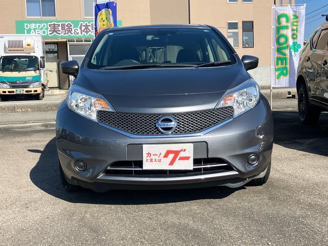 ノート X スマートキー アイドリングストップ ETC ナビ CD 運転席・助手席エアバック ABS ESC 盗難防止システム 衝突安全ボディ エアコン パワーステアリング パワーウインドウ(2枚目)