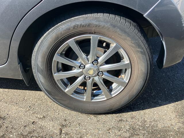 ノート X スマートキー アイドリングストップ ETC ナビ CD 運転席・助手席エアバック ABS ESC 盗難防止システム 衝突安全ボディ エアコン パワーステアリング パワーウインドウ(18枚目)