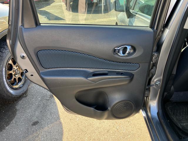 ノート X スマートキー アイドリングストップ ETC ナビ CD 運転席・助手席エアバック ABS ESC 盗難防止システム 衝突安全ボディ エアコン パワーステアリング パワーウインドウ(20枚目)