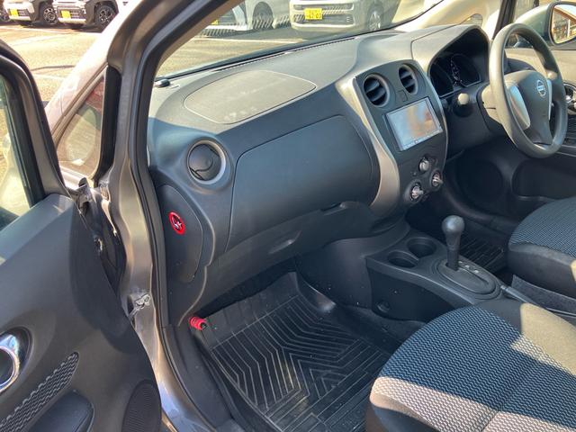 ノート X スマートキー アイドリングストップ ETC ナビ CD 運転席・助手席エアバック ABS ESC 盗難防止システム 衝突安全ボディ エアコン パワーステアリング パワーウインドウ(23枚目)