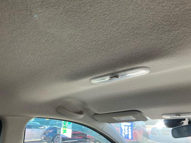 ノート X スマートキー アイドリングストップ ETC ナビ CD 運転席・助手席エアバック ABS ESC 盗難防止システム 衝突安全ボディ エアコン パワーステアリング パワーウインドウ(28枚目)