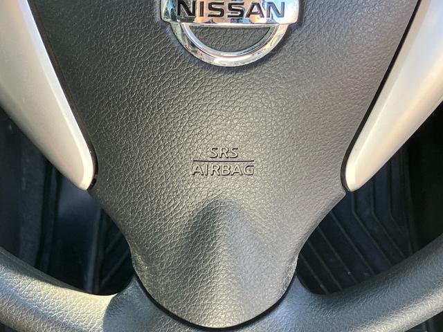 ノート X スマートキー アイドリングストップ ETC ナビ CD 運転席・助手席エアバック ABS ESC 盗難防止システム 衝突安全ボディ エアコン パワーステアリング パワーウインドウ(39枚目)