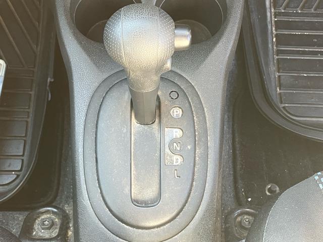 ノート X スマートキー アイドリングストップ ETC ナビ CD 運転席・助手席エアバック ABS ESC 盗難防止システム 衝突安全ボディ エアコン パワーステアリング パワーウインドウ(55枚目)