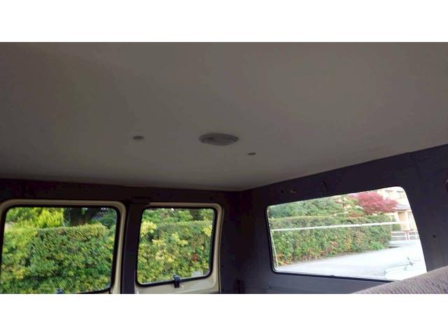 ダッジ・バン 　ラムバン　ショーティー　パッセンジャー　セカンドベンチシート　５人乗り登録　スライド＆フルフラットリクライニングシート　バックカメラ　社外１５インチホイール　純正アルミ有（27枚目）