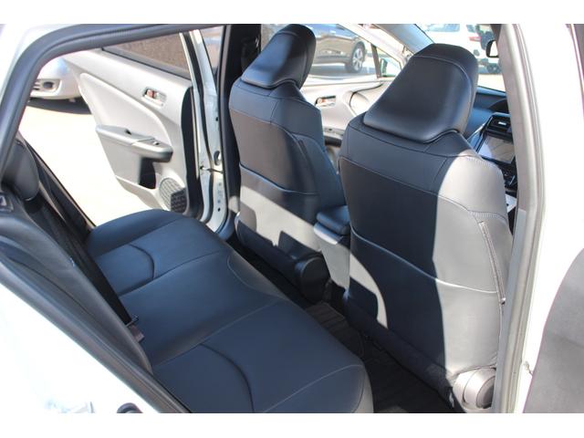 TOYOTA PRIUS A TOURING SELECTION