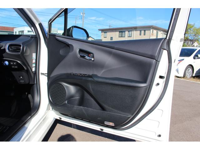 TOYOTA PRIUS A TOURING SELECTION