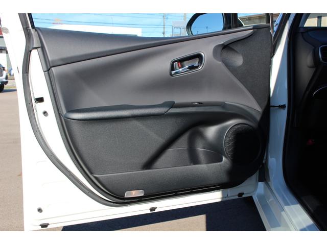 TOYOTA PRIUS A TOURING SELECTION