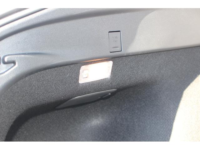 TOYOTA PRIUS A TOURING SELECTION