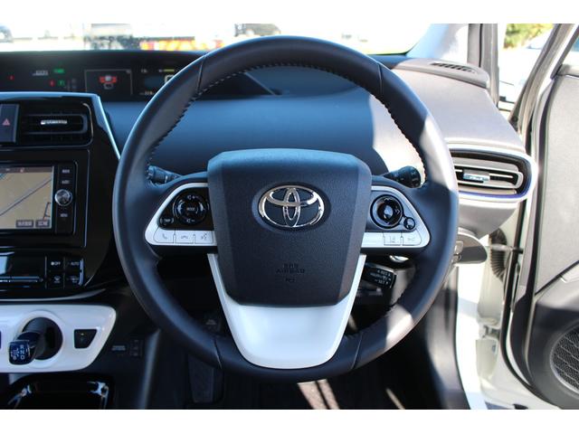 TOYOTA PRIUS A TOURING SELECTION