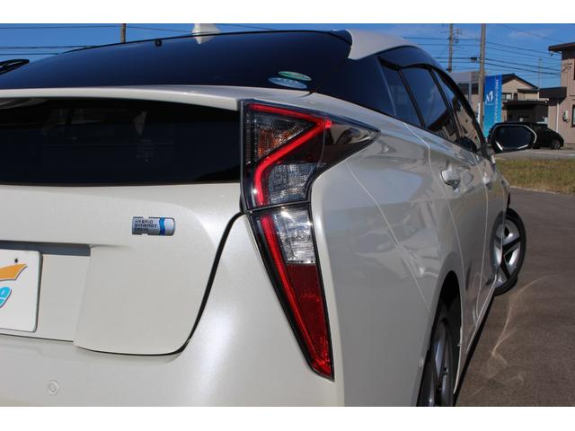 TOYOTA PRIUS A TOURING SELECTION