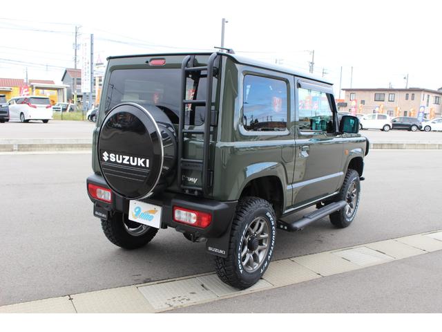 ジムニー ＸＬ　ＧＩギアオフロード仕様　禁煙車両　ＬＥＤヘッド　キーレススタートシステム　スマートキー＆プッシュスタート　助手席エアバッグ　パートタイム４ＷＤ　セキュリティ　エアバック　横滑り防止機能　オートライト（4枚目）