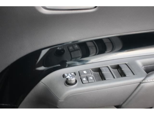 アクア Ｇ　ＬＫＡ　電動格納ドアミラー　禁煙　オートＬＥＤ　ＶＳＣ　ＢＴオーディオ　ＵＳＢ接続　衝突軽減ブレーキ　アイドルストップ　バックモニター　ＬＥＤ　クルーズコントロール　スマートキー　ＥＴＣ車載器　ナビ（43枚目）