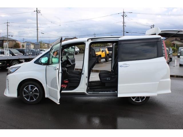 ノア Si ダブルバイビーIII 4WD 後席モニター SD 両側電動ドア BT リアオートエアコン レーンアシスト オートマチックハイビーム バックモニター フルフラット オートライト オートクルーズコントロール ワンオーナー ドラレコ キーレス 4WD(20枚目)