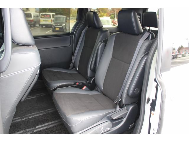 ノア Si ダブルバイビーIII 4WD 後席モニター SD 両側電動ドア BT リアオートエアコン レーンアシスト オートマチックハイビーム バックモニター フルフラット オートライト オートクルーズコントロール ワンオーナー ドラレコ キーレス 4WD(76枚目)