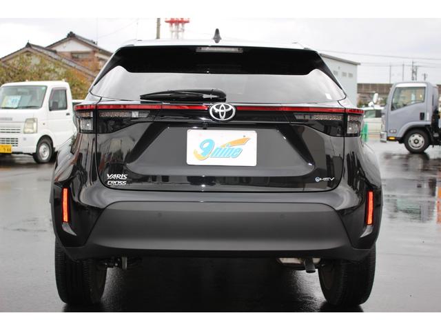 ヤリスクロス ハイブリッドZ BSM 8インチディスプレイオーディオ 電格ドアミラー インテリジェントキー ブルートゥース シ-トヒ-タ- クリソナ 衝突安全ボディ レーンアシスト USB オートマチックハイビーム 試乗車 LEDライト リアカメラ SDナビ 禁煙(4枚目)