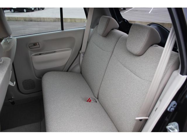 アルトラパン Ｌ　前後誤発進抑制　シートヒーター付　ナビ＆ＴＶ　禁煙　横滑り防止装置付き　エネチャージ　地デジ　リアカメラ　運転席助手席エアバッグ　プッシュスタートスマートキー　イモビライザー　ＤＶＤ再生可　点検記録簿（19枚目）