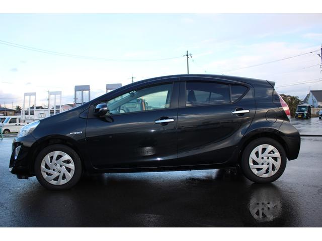 アクア Ｓスタイルブラック　禁煙車両　ＥＣＯモード　安全ボディー　ＳＤナビゲーション　ブルートゥース　記録簿あり　ＡＨＢ　バックモニタ－　地デジフルセグ　ナビＴＶ　ＬＥＤライト　スマートキープッシュスタート　１オーナー　キーフリ（8枚目）