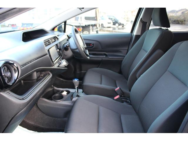 アクア Ｓスタイルブラック　禁煙車両　ＥＣＯモード　安全ボディー　ＳＤナビゲーション　ブルートゥース　記録簿あり　ＡＨＢ　バックモニタ－　地デジフルセグ　ナビＴＶ　ＬＥＤライト　スマートキープッシュスタート　１オーナー　キーフリ（18枚目）