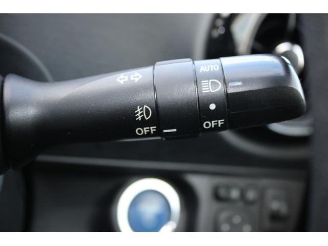 アクア Ｓスタイルブラック　禁煙車両　ＥＣＯモード　安全ボディー　ＳＤナビゲーション　ブルートゥース　記録簿あり　ＡＨＢ　バックモニタ－　地デジフルセグ　ナビＴＶ　ＬＥＤライト　スマートキープッシュスタート　１オーナー　キーフリ（30枚目）