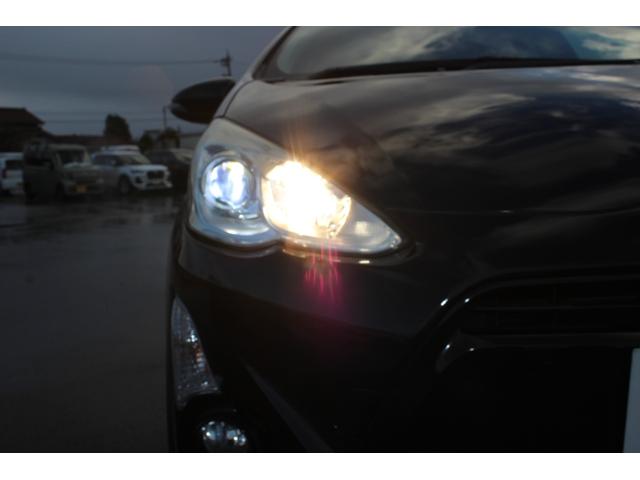 アクア Ｓスタイルブラック　禁煙車両　ＥＣＯモード　安全ボディー　ＳＤナビゲーション　ブルートゥース　記録簿あり　ＡＨＢ　バックモニタ－　地デジフルセグ　ナビＴＶ　ＬＥＤライト　スマートキープッシュスタート　１オーナー　キーフリ（51枚目）