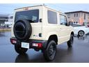 ジムニー XL キーレススタートシステム 禁煙車両 電格ドアミラー スマートキー&プッシュスタート 助手席エアバッグ パートタイム4WD セキュリティ エアバック 横滑り防止機能 パワーウィンドウ フルオートエアコン(5枚目)