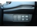 ｅ：ＨＥＶ　Ｚ　追従式クルーズコントロール　追突防止装置　ＬＥＤヘットライト　半革シート　電動格納ミラー　ソナー　ブルートゥースオーディオ　スマートキ－　Ｂカメ　キーフリーシステム　オートライト　ＡＡＣ　横滑り防止（44枚目）