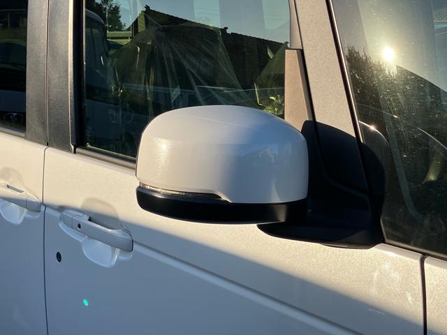 N-BOX ベースグレード スマートキー アイドリングストップ 登録済み(届け出済み)未使用者 オートクルーズコントロール 両側スライドドア 片側電動スライドドア シートヒーター ベンチシート フルフラット レーンアシスト(6枚目)