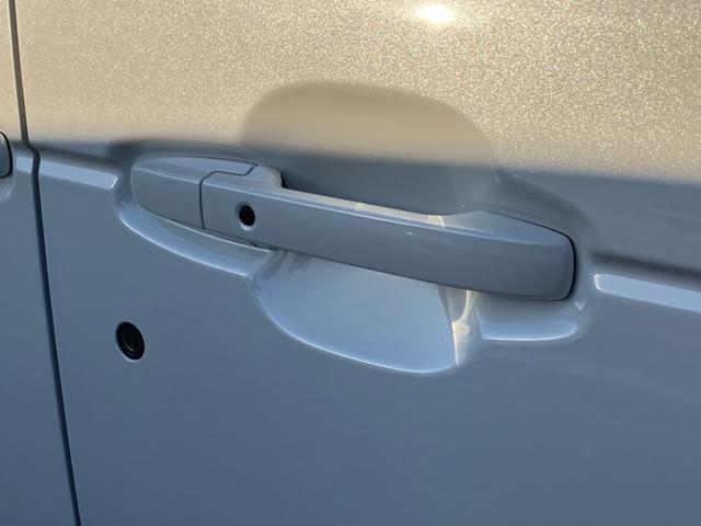 N-BOX ベースグレード スマートキー アイドリングストップ 登録済み(届け出済み)未使用者 オートクルーズコントロール 両側スライドドア 片側電動スライドドア シートヒーター ベンチシート フルフラット レーンアシスト(7枚目)