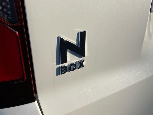 N-BOX ベースグレード スマートキー アイドリングストップ 登録済み(届け出済み)未使用者 オートクルーズコントロール 両側スライドドア 片側電動スライドドア シートヒーター ベンチシート フルフラット レーンアシスト(14枚目)